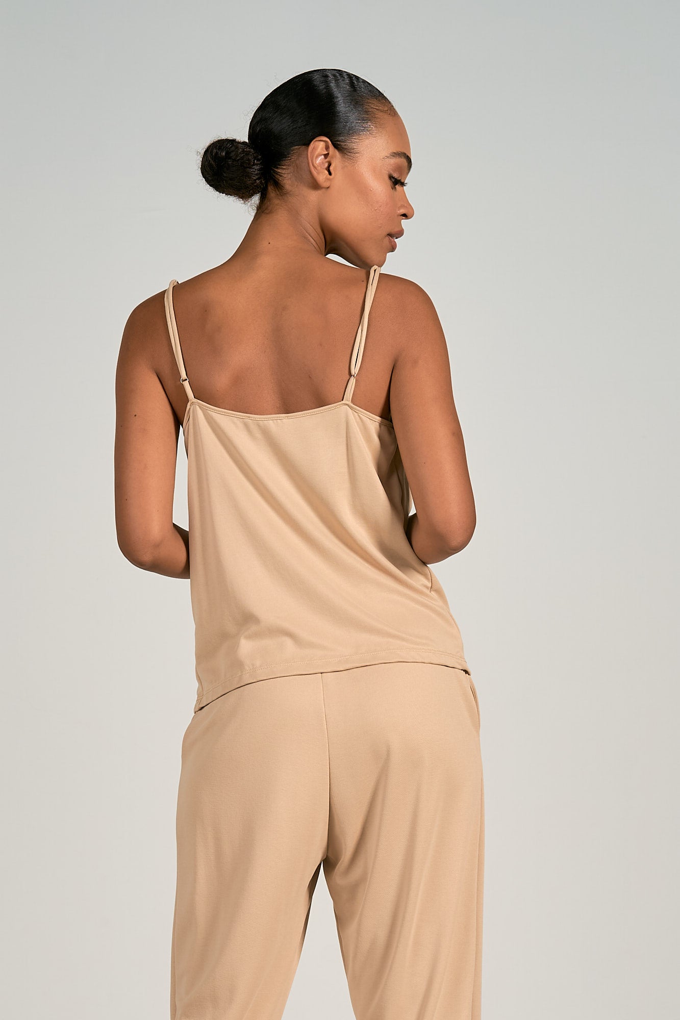Elan Tan Spaghetti Strap Cami Top