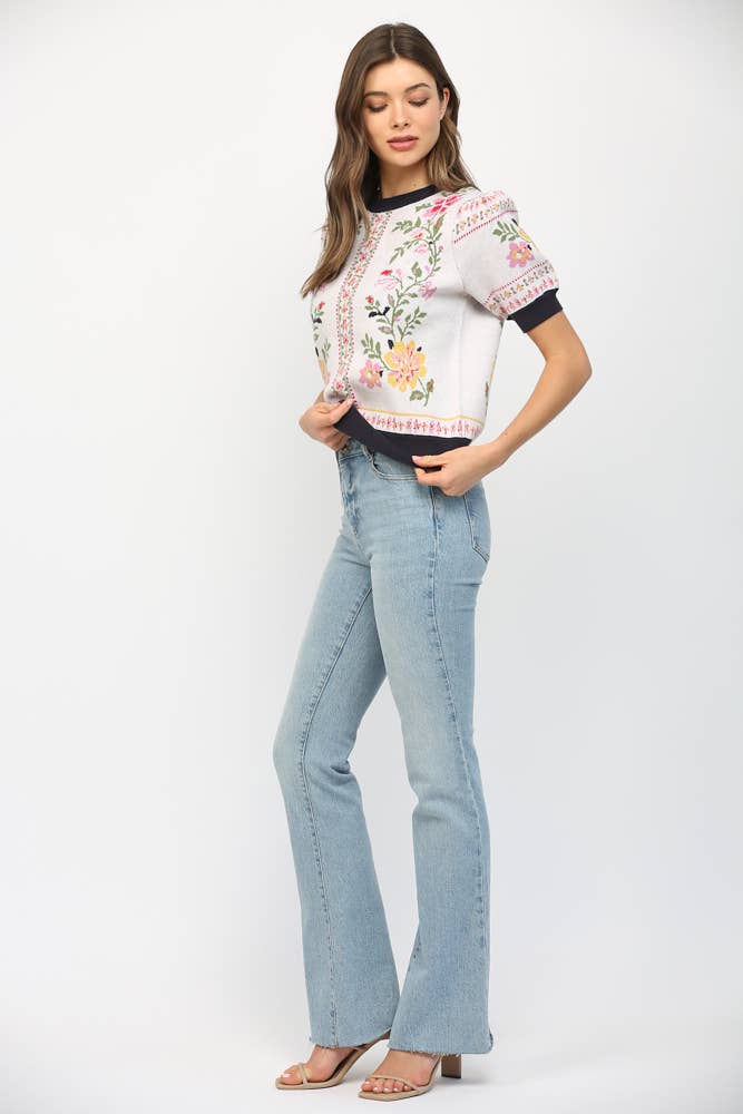 Floral Motif Short Sleeve Sweater