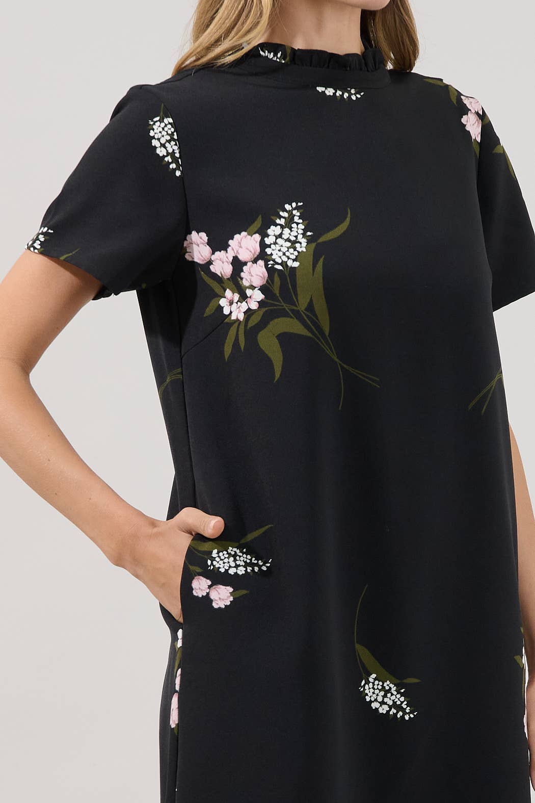 Black Floral Ruffle Neck Shift Mini Dress with Pockets