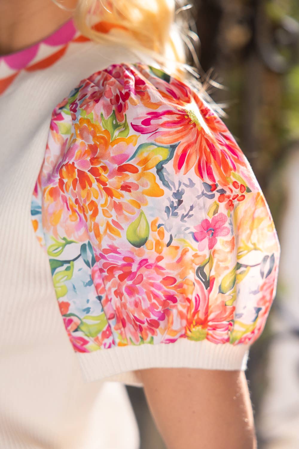 Beige Floral Puff Sleeve Scallop Neck Ribbed Knit Top