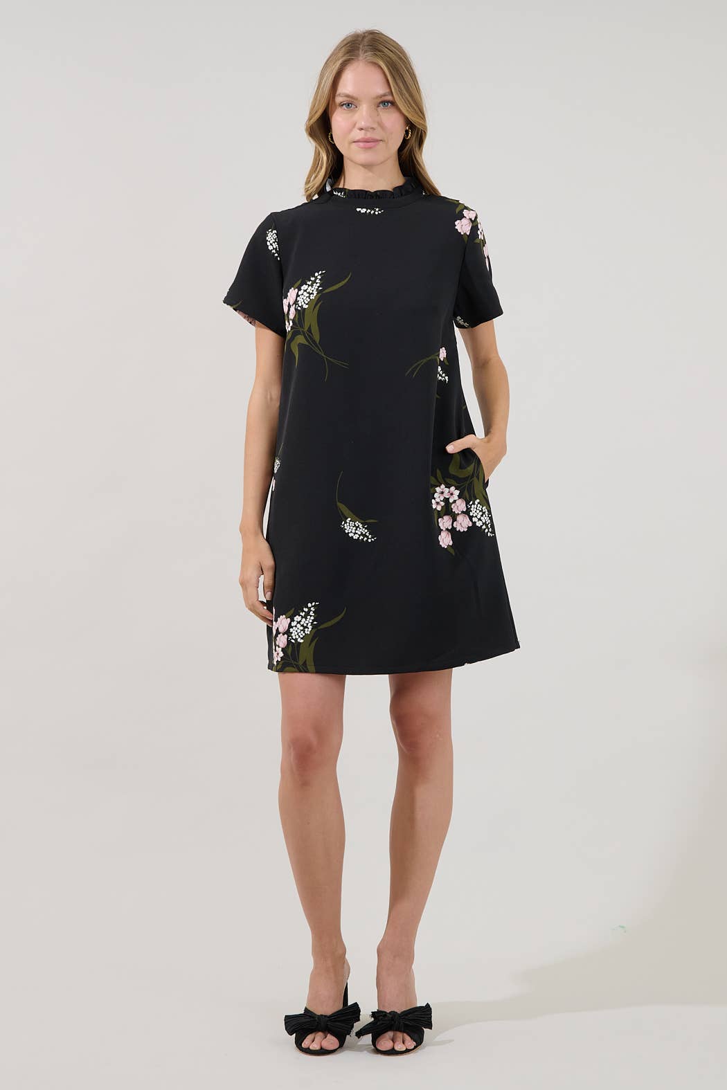 Black Floral Ruffle Neck Shift Mini Dress with Pockets