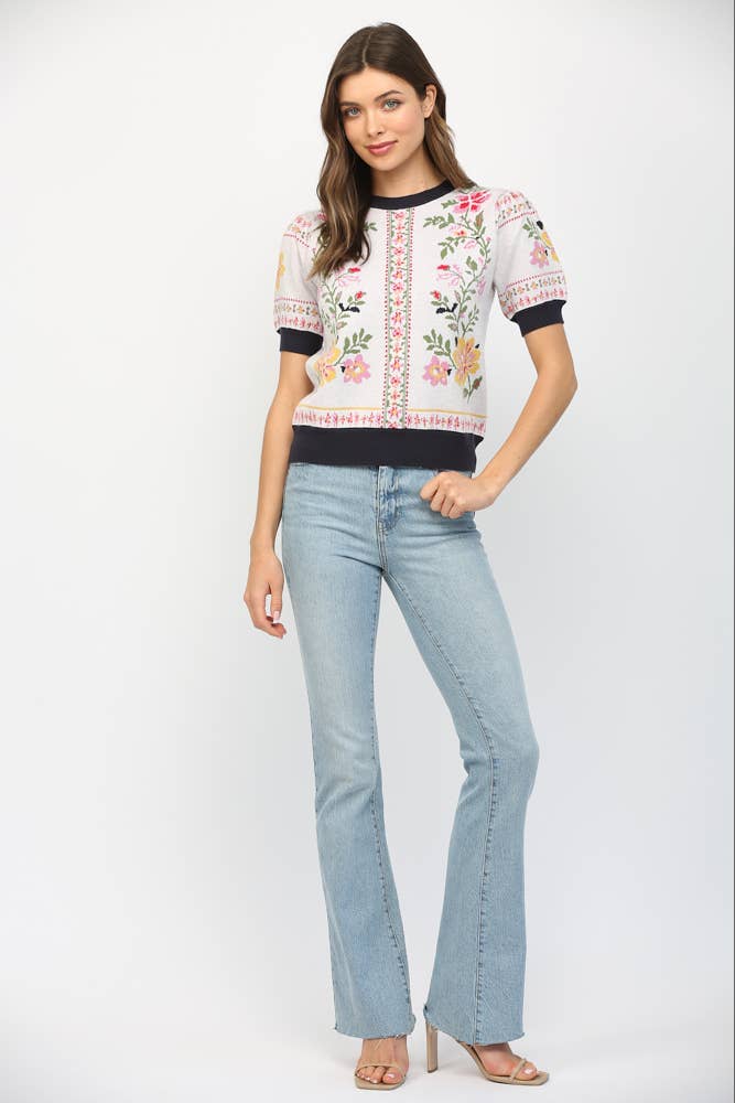 Floral Motif Short Sleeve Sweater