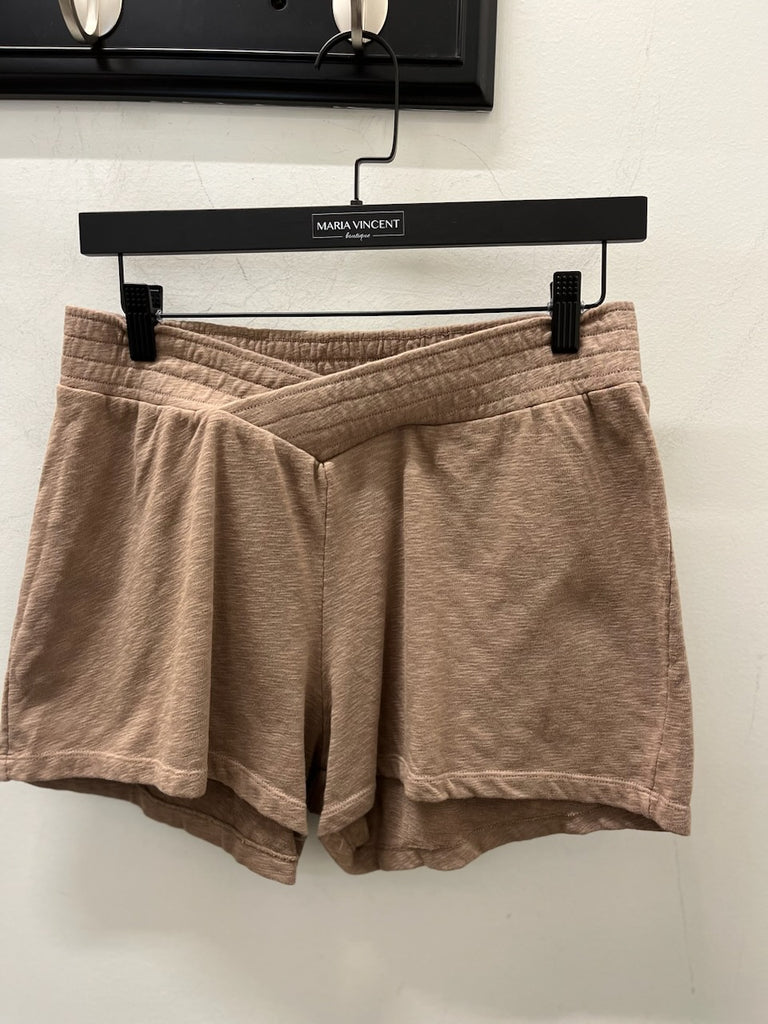 Bobi V-detail Waist Slub Shorts