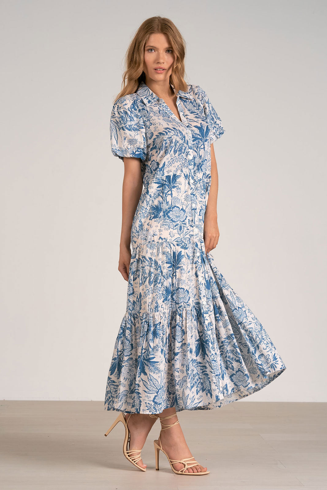 Elan Short Sleeve Midi Dress at Maria Vincent Boutique Elan Short Sleeve Midi Dress at Maria Vincent Boutique