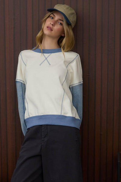 MIX MEDIA DENIM SLEEVE KNIT TOP