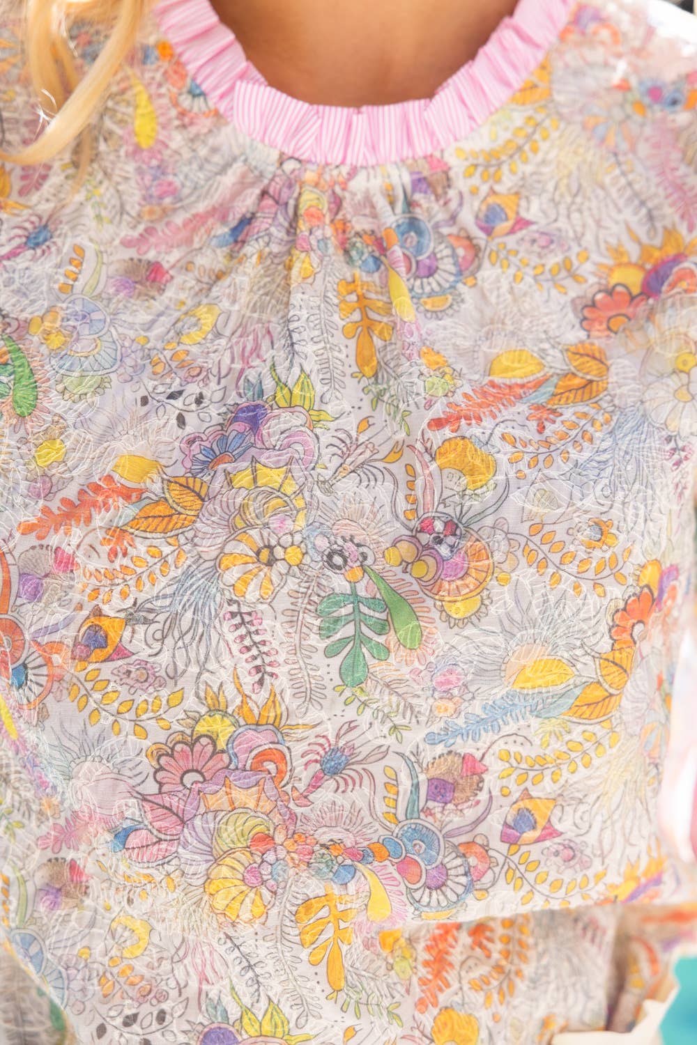 Embroidered Floral Puff Sleeve Top