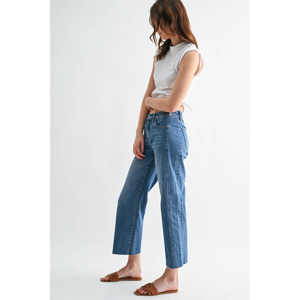 Mid-Rise Straight Tummy Tuck Crop Jean