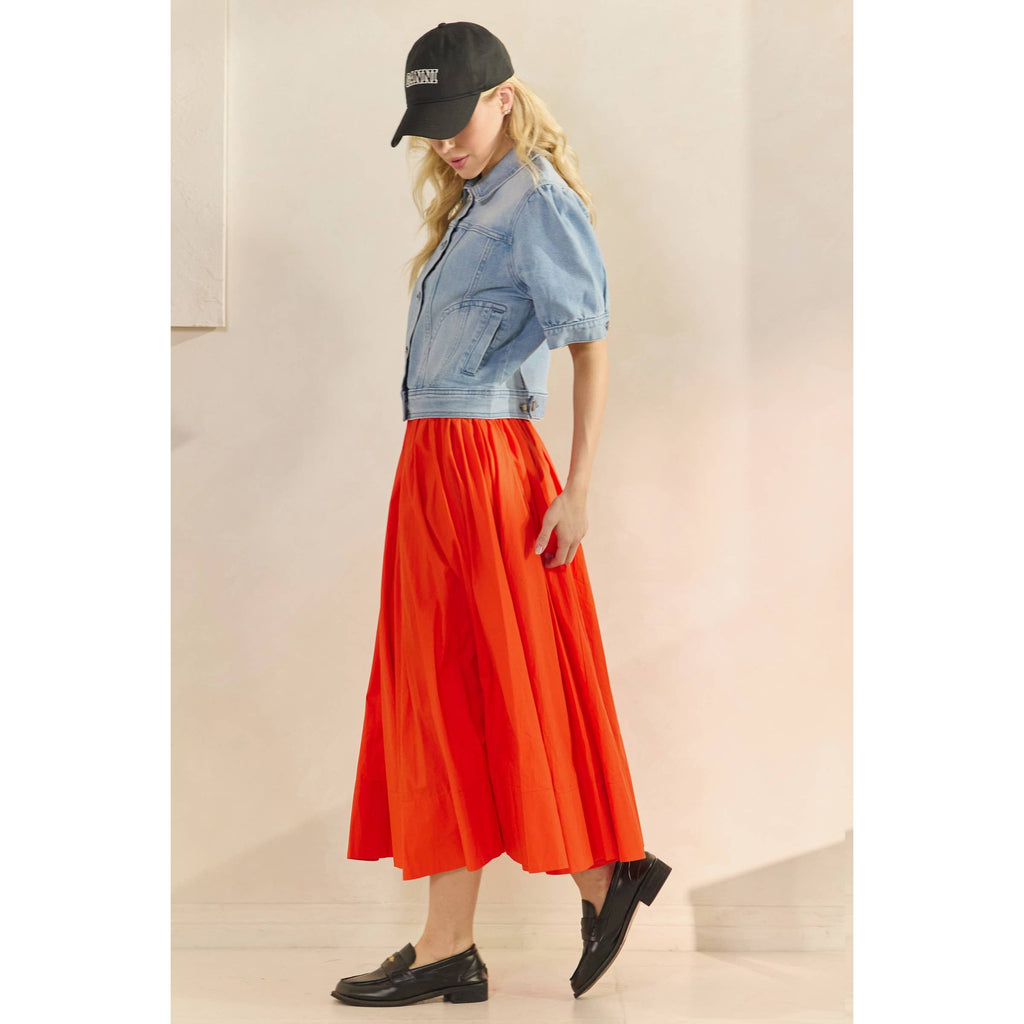 Side view of short puff sleeve denim jacket