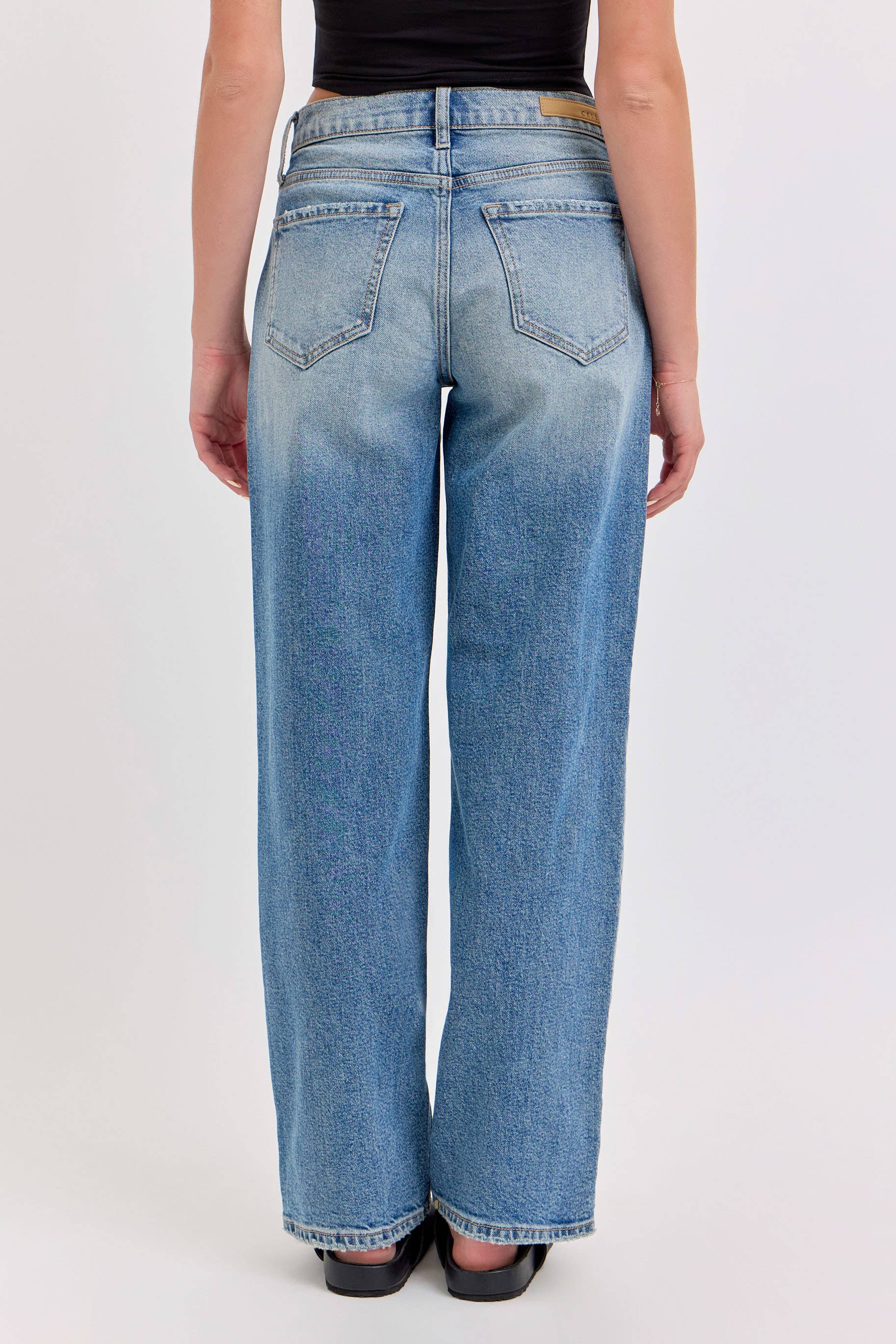 Mid Rise Baggy Dad Jean