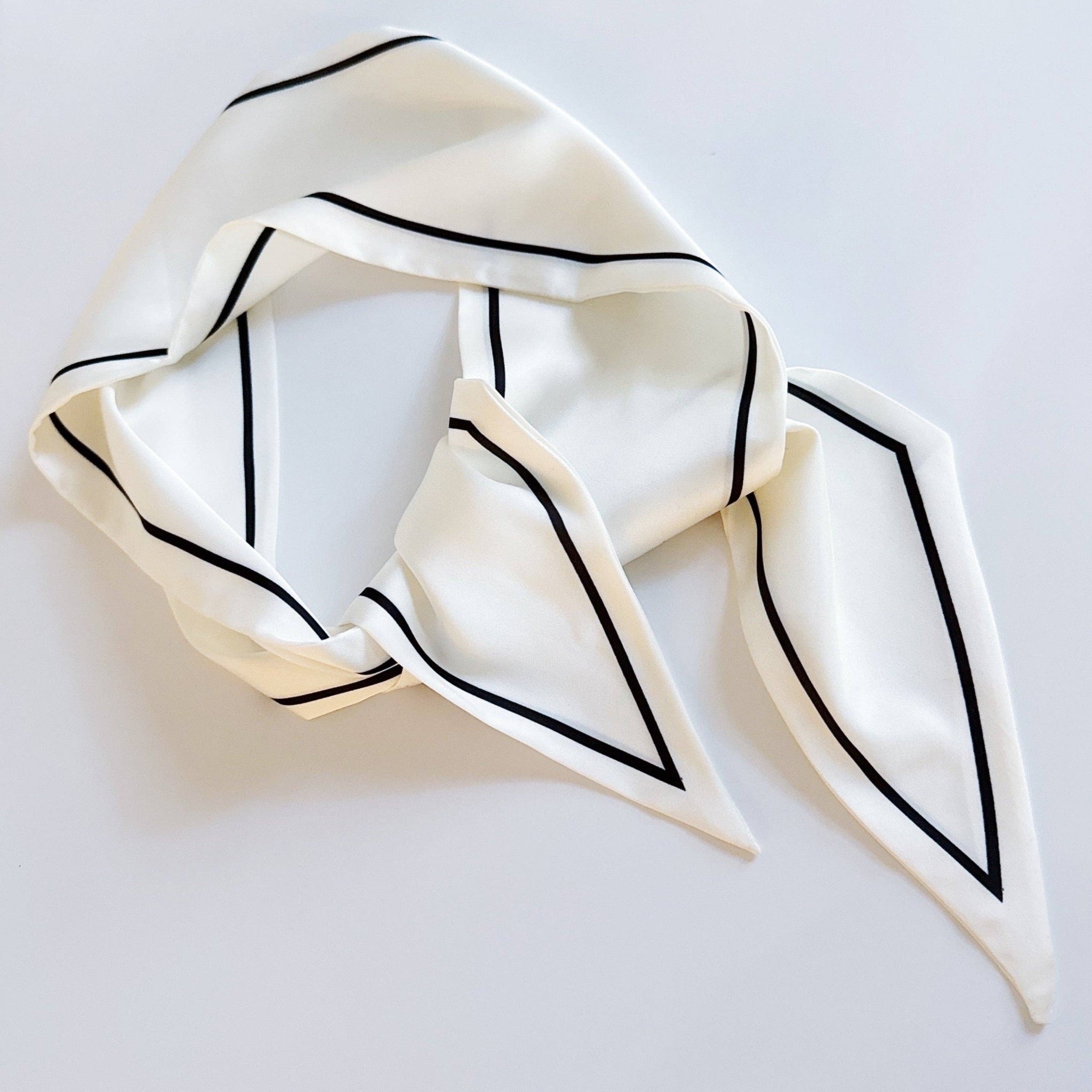 Chic Contrast Edge Ribbon Scarf