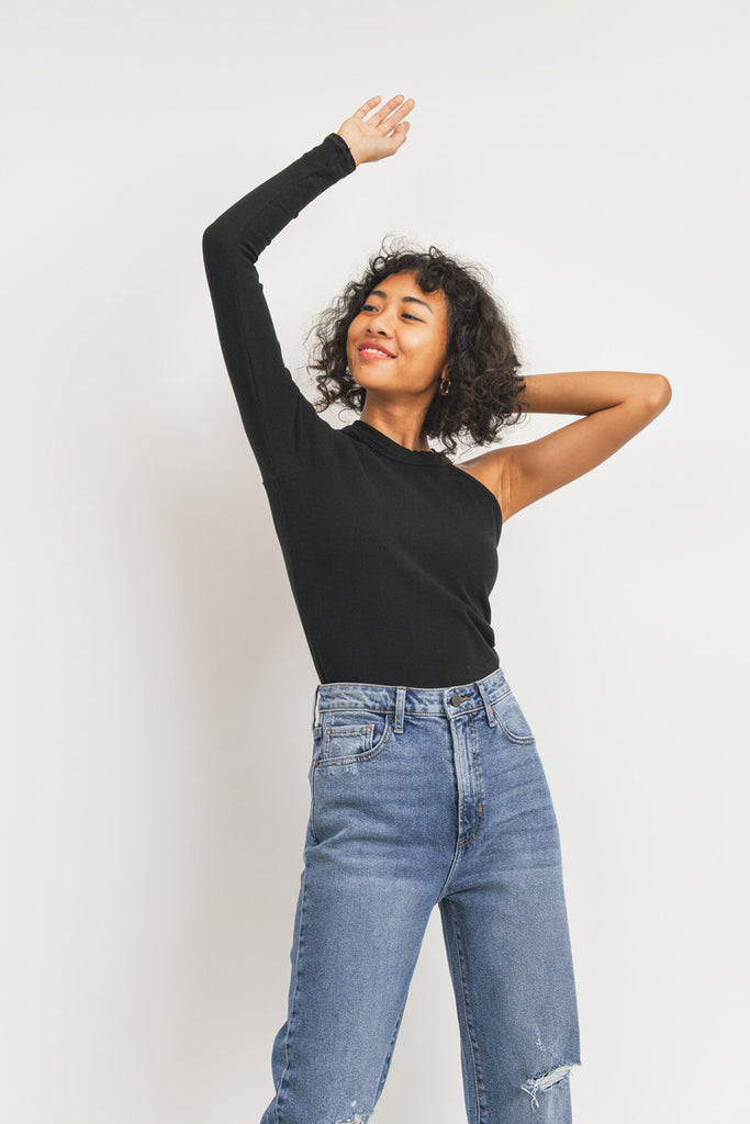High Rise Distressed Dad Jean